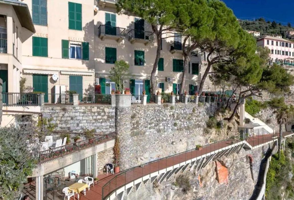 Pieve Ligure A Picco Sul Mare Con Piscina Villa Regina Eksteriør billede
