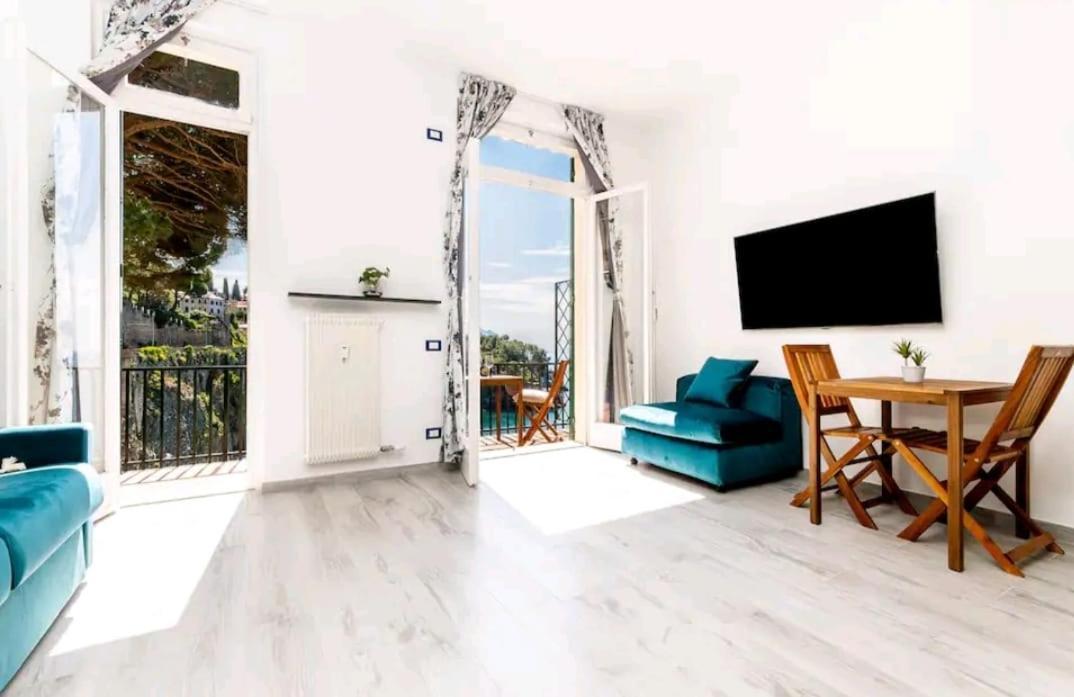 Pieve Ligure A Picco Sul Mare Con Piscina Villa Regina Eksteriør billede